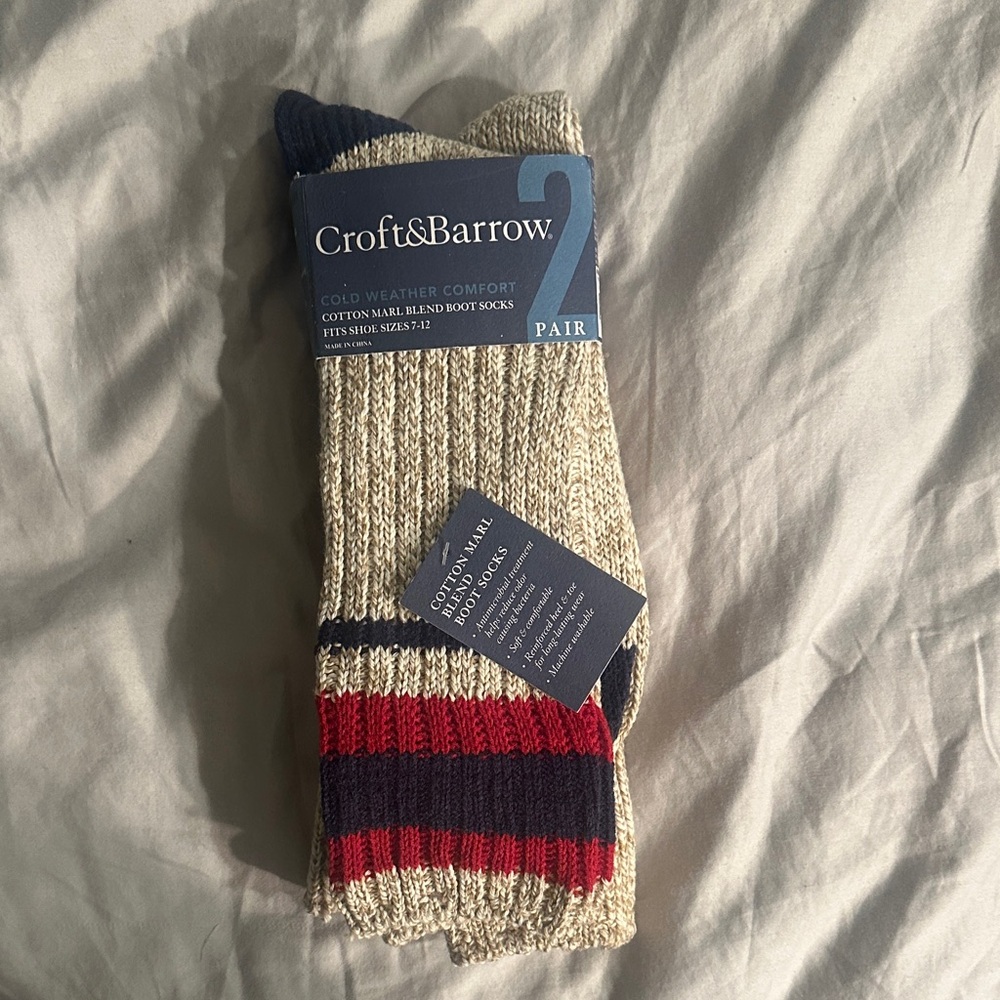 Croft & Barrow Women's Beige and Red Boot Socks